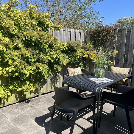 Fijne Vakantiewoning In Domburg Op Loopafstand Strand En Centrum Met Parkeerplaats Exterior photo